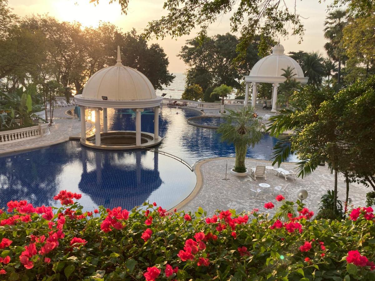 Sky Beach Beachfront Pattaya Ngoại thất bức ảnh