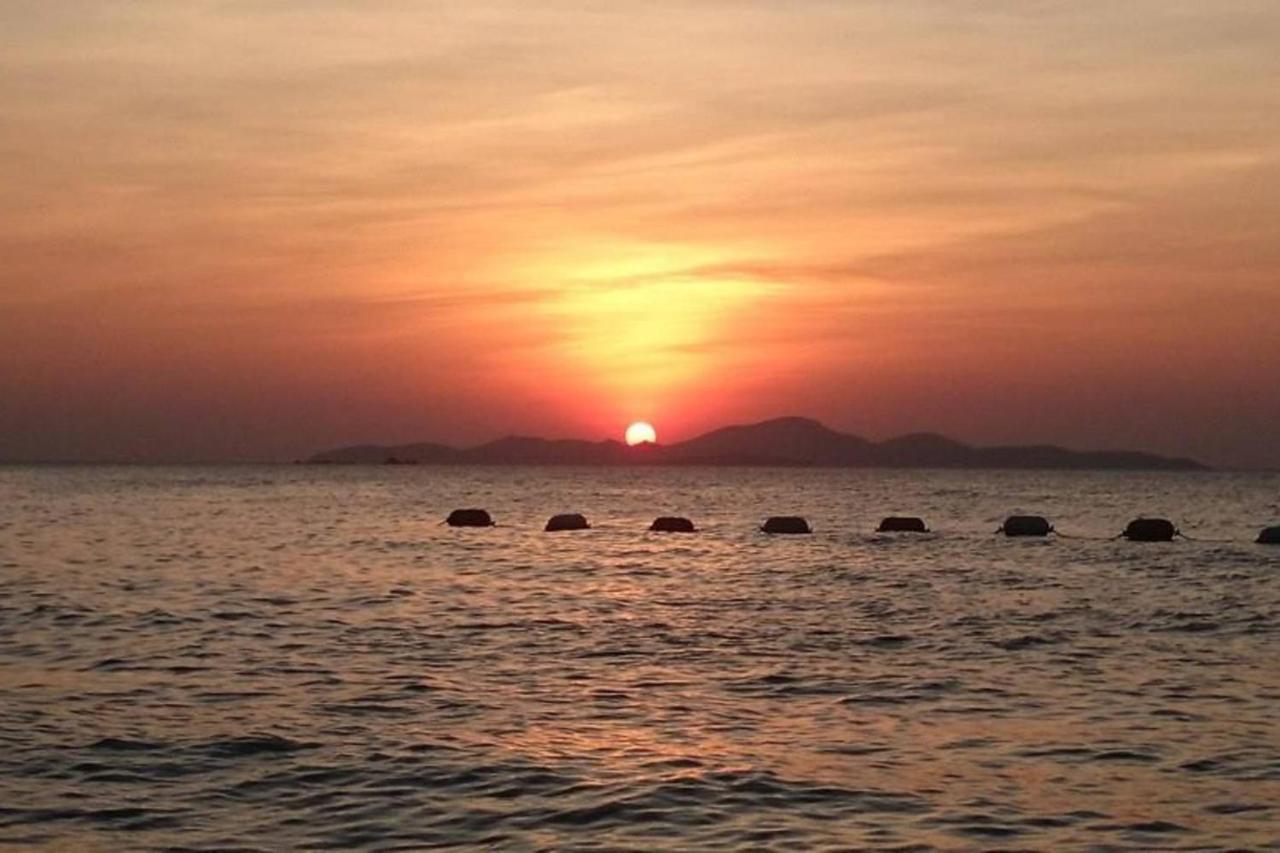 Sky Beach Beachfront Pattaya Ngoại thất bức ảnh
